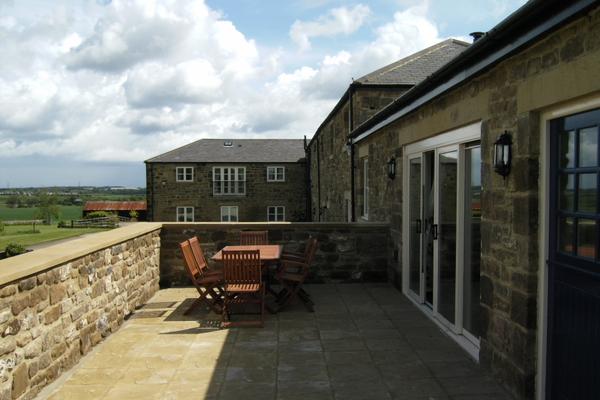 Photo 1 - Completion - Burradon Farm, Cramlington - Holiday cottages